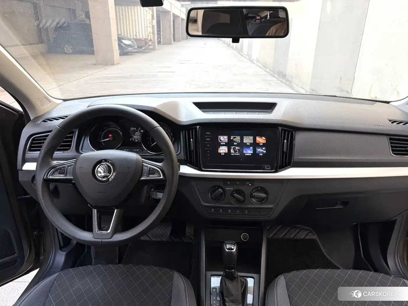 Skoda Komick 2021 Silver/gray из Китая, фото 4