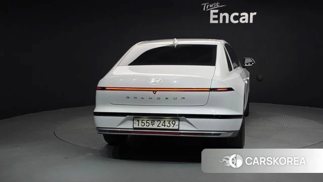 Hyundai Grandeur (GN7) id 4280041 из Кореи 26