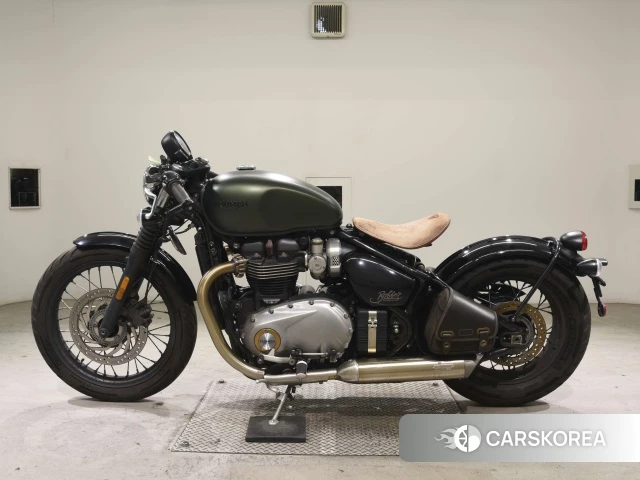 Triumph BONNEVILLE BOBBER 2019 из Японии, фото 2