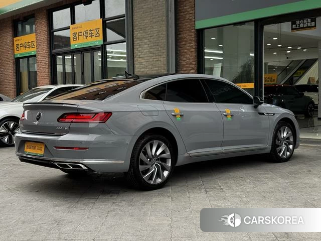 Volkswagen CC 2022 Темно-серый из Китая, фото 5