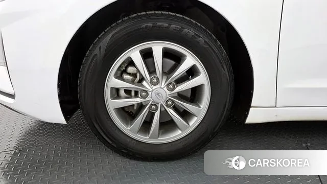 Hyundai The New Avante AD id 3736578 из Кореи 14