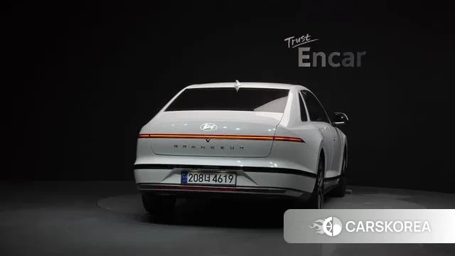 Hyundai Grandeur (GN7) id 3400532 из Кореи 14