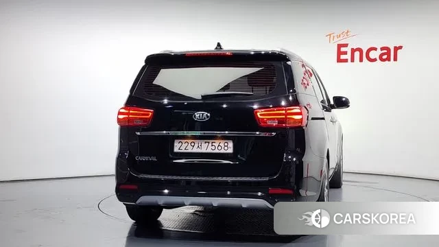 Kia The New Carnival id 3198032 из Кореи 14