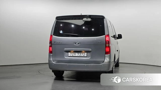 Hyundai The New Grand Starex id 4284379 из Кореи 14