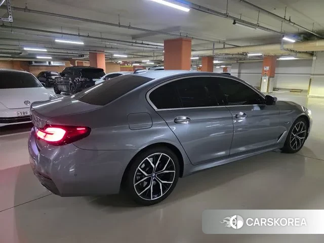 BMW 5 Series (G30) id 3420665 из Кореи 10