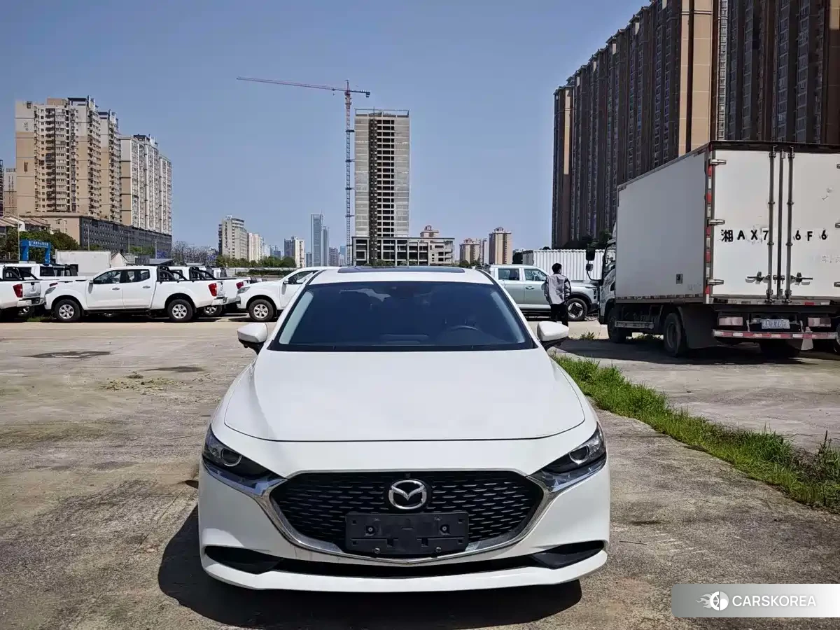 Mazda 3 2021 Белый из Китая, фото 4