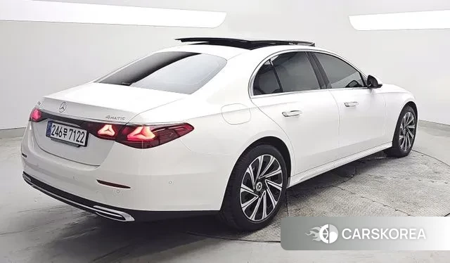 Mercedes-Benz E-Class W214 id 3528371 из Кореи 14