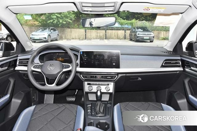 Volkswagen Lavida 2024 Белый из Китая, фото 4