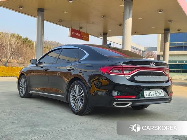 Hyundai Grandeur IG id 3588197 из Кореи 14