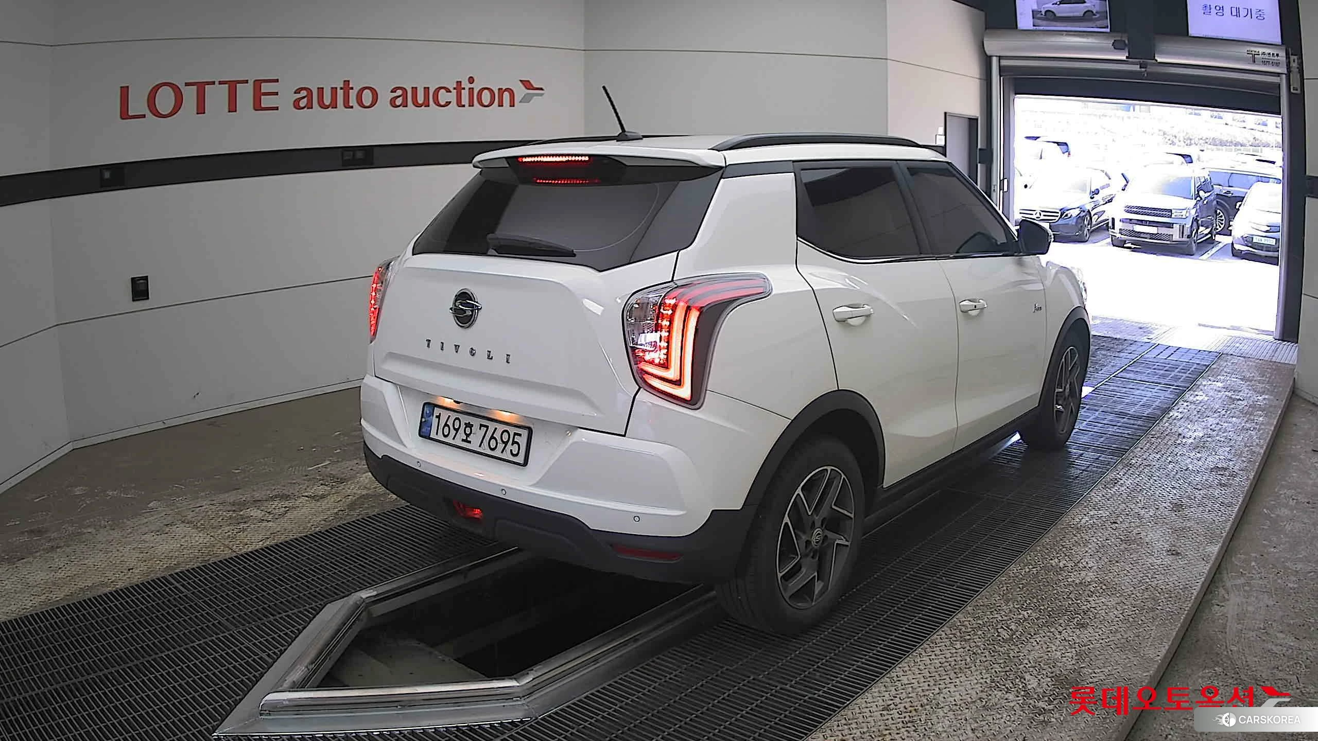 SsangYong Tivoli id 3882194 из Кореи 32