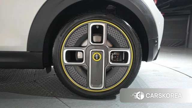 Mini Cooper Electric id 3851798 из Кореи 14