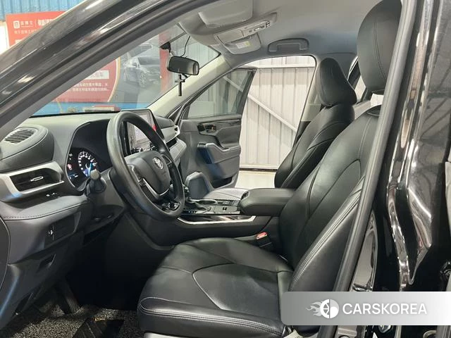 Toyota Highlander 2023 Черный из Китая, фото 4