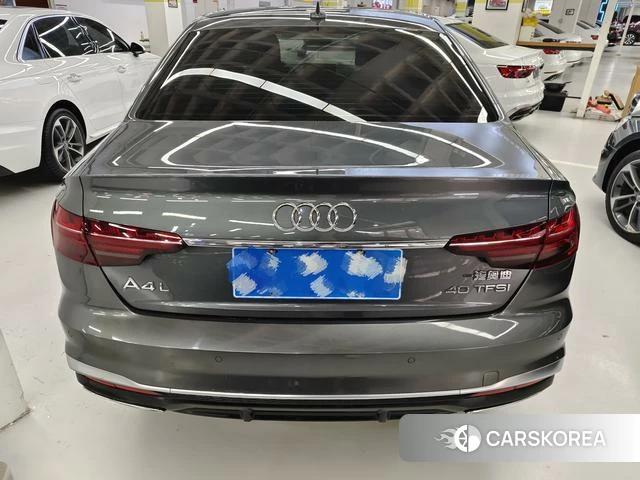 Audi A4L 2021 Темно-серый из Китая, фото 5