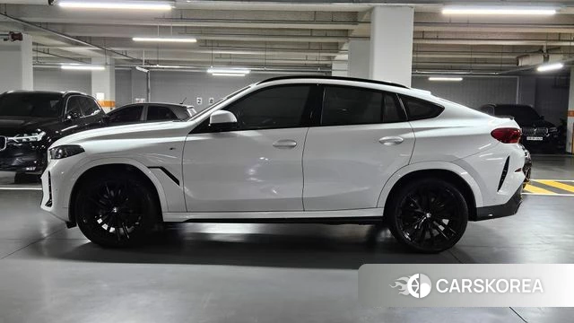 BMW X6 (G06) 2024 Белый из Кореи, фото 4