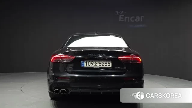 Maserati Quattroporte id 3539258 из Кореи 14