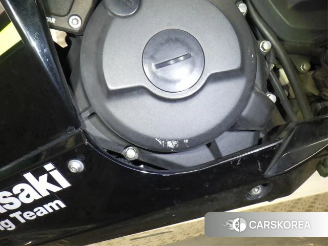 Engine photo