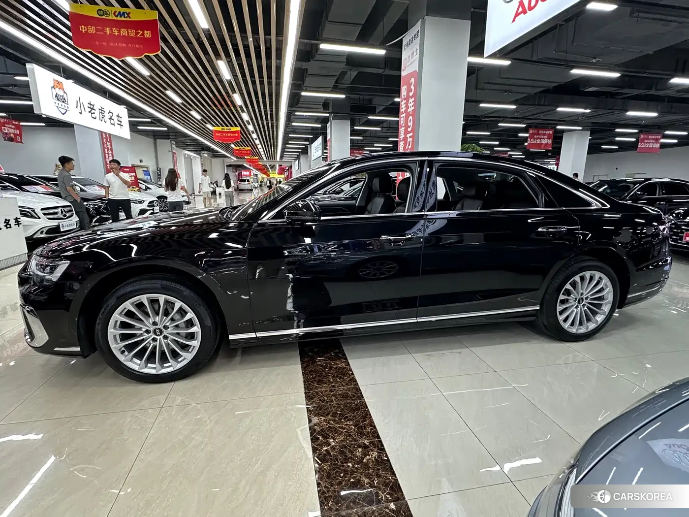 Audi A8 id 4589386 из Китая 13