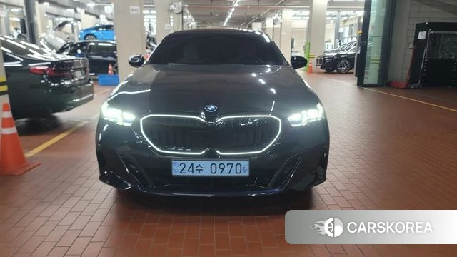BMW i5 (G60) 2025 Черный из Кореи, фото 4