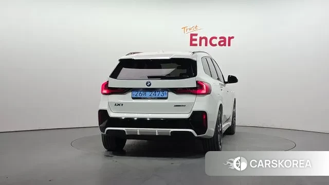 BMW iX1 (U11) id 3341659 из Кореи 14