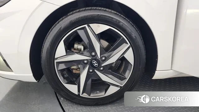 Hyundai Avante (CN7) id 3788857 из Кореи 14