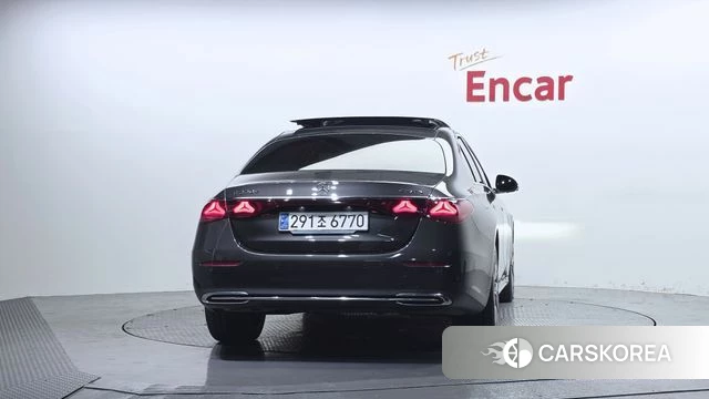 Mercedes-Benz E-Class W214 id 4706218 из Кореи 14