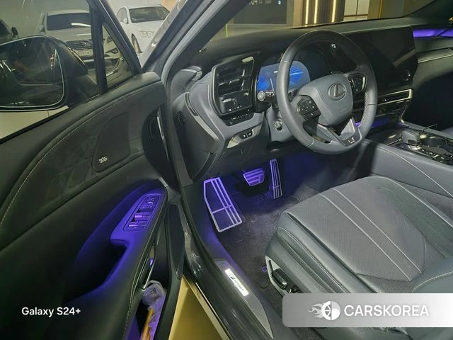 Lexus RX500h 5th generation 2025 Серый из Кореи, фото 4