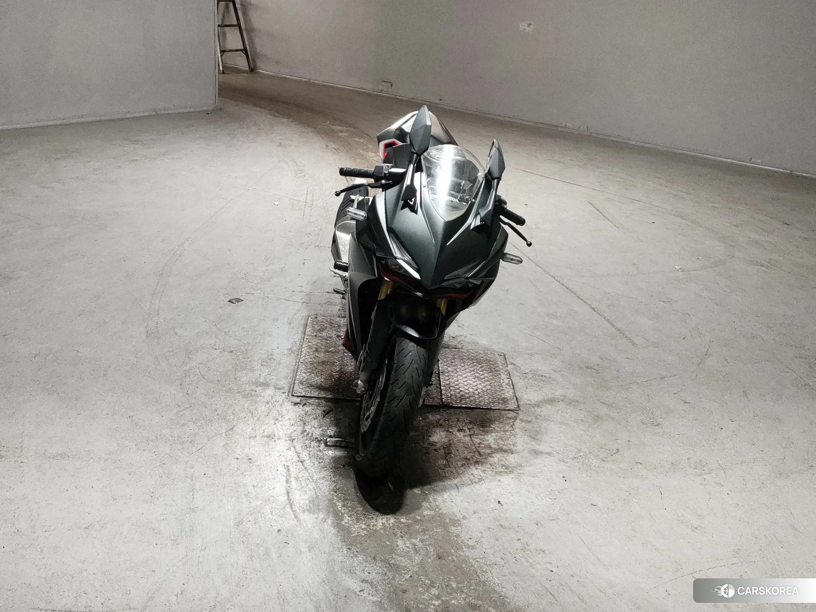 Проданный Honda CBR250RR id 4193010 из Японии