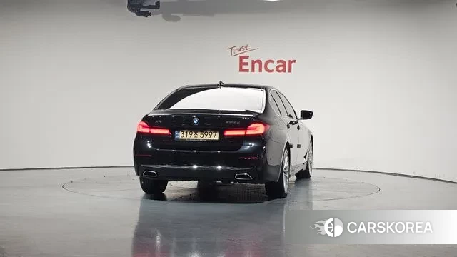 BMW 5 Series (G30) id 3401840 из Кореи 14