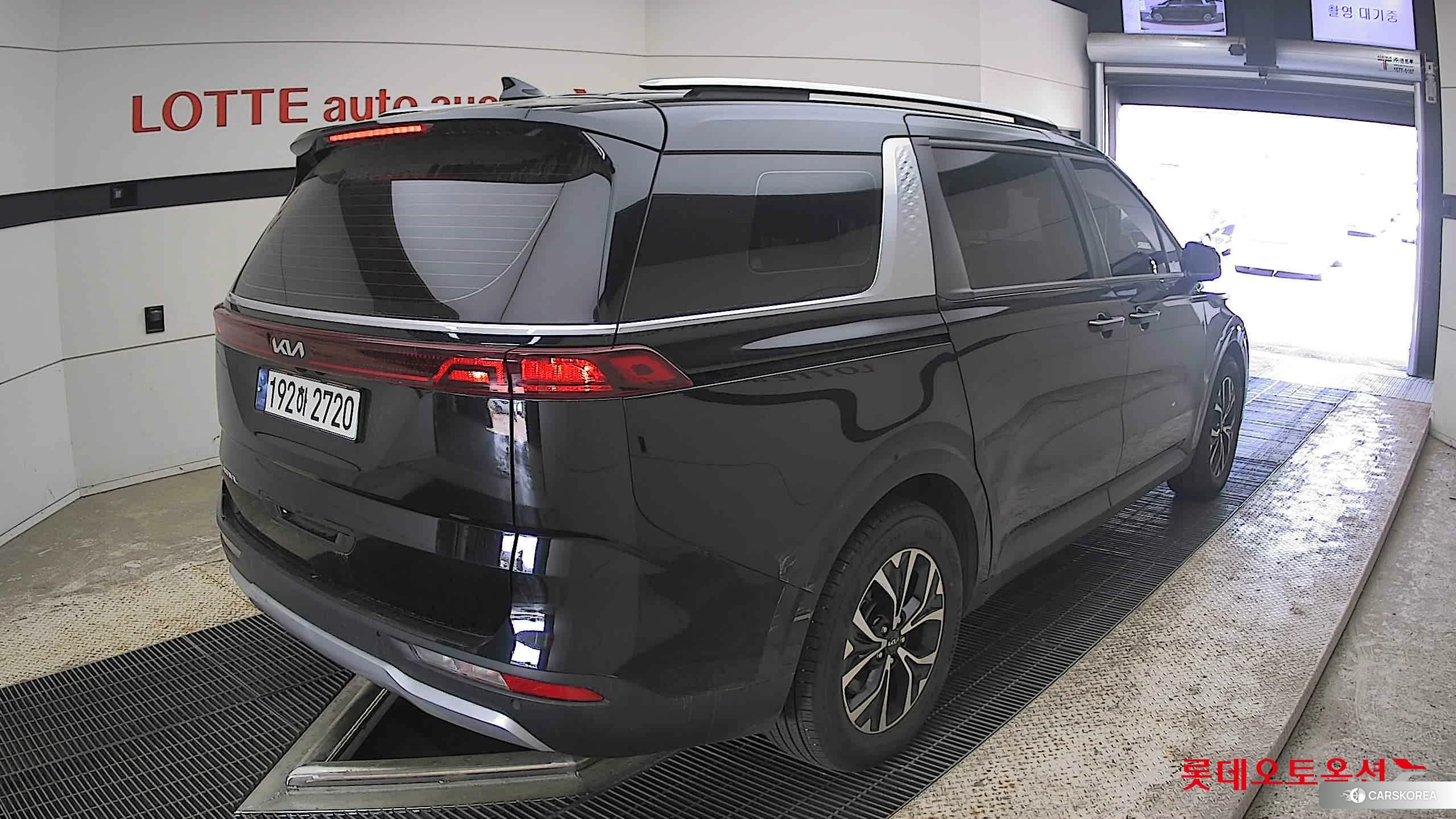 Kia Carnival id 4289621 из Кореи 30
