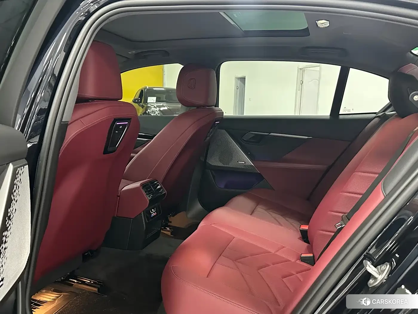 BMW 5 series 2024 Черный из Китая, фото 4