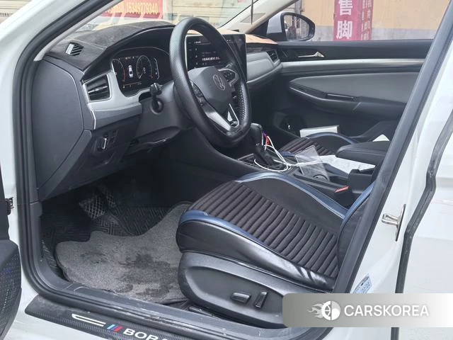 Volkswagen Bora 2022 Белый из Китая, фото 4