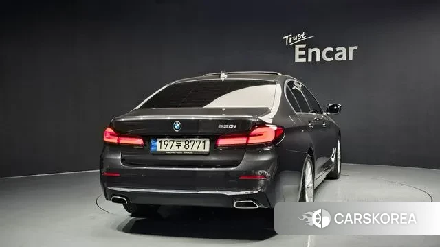 BMW 5 Series (G30) id 2984549 из Кореи 14