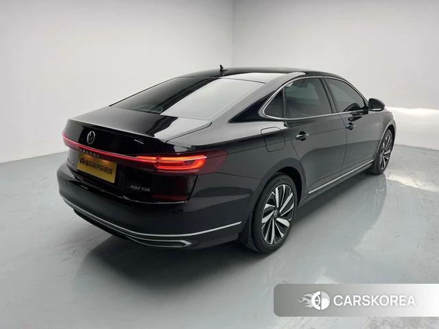 Volkswagen Passat id 4274367 из Китая 14