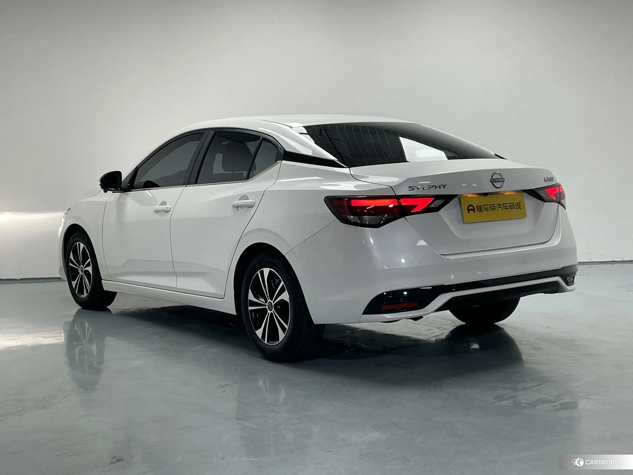 Nissan Xuan Yi id 4420826 из Китая 14