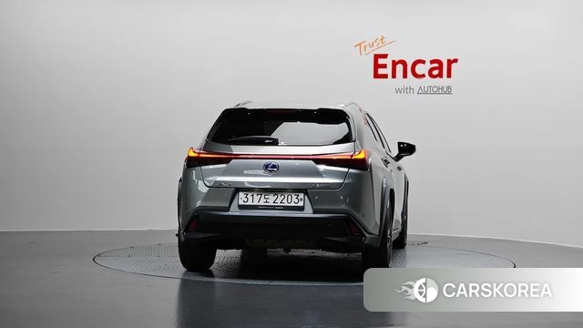 Lexus UX250h id 3885389 из Кореи 14