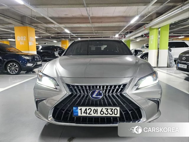 Lexus ES300h 7th generation 2021 Песочный из Кореи, фото 4