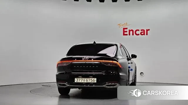 Hyundai The New Grandeur IG id 3329348 из Кореи 14