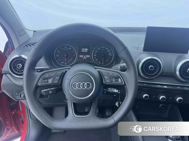 Audi Q2L id 4335071 из Китая 18