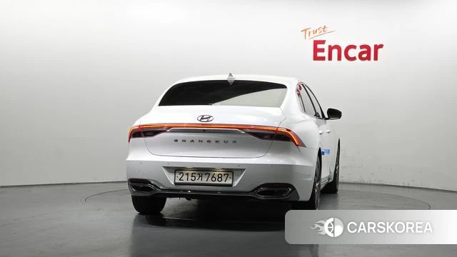 Hyundai The New Grandeur IG id 4293559 из Кореи 27