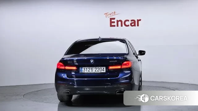 BMW 5 Series (G30) id 3520002 из Кореи 14