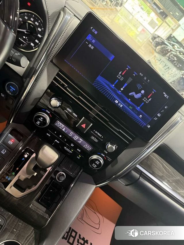Lexus LM id 4276677 из Китая 9