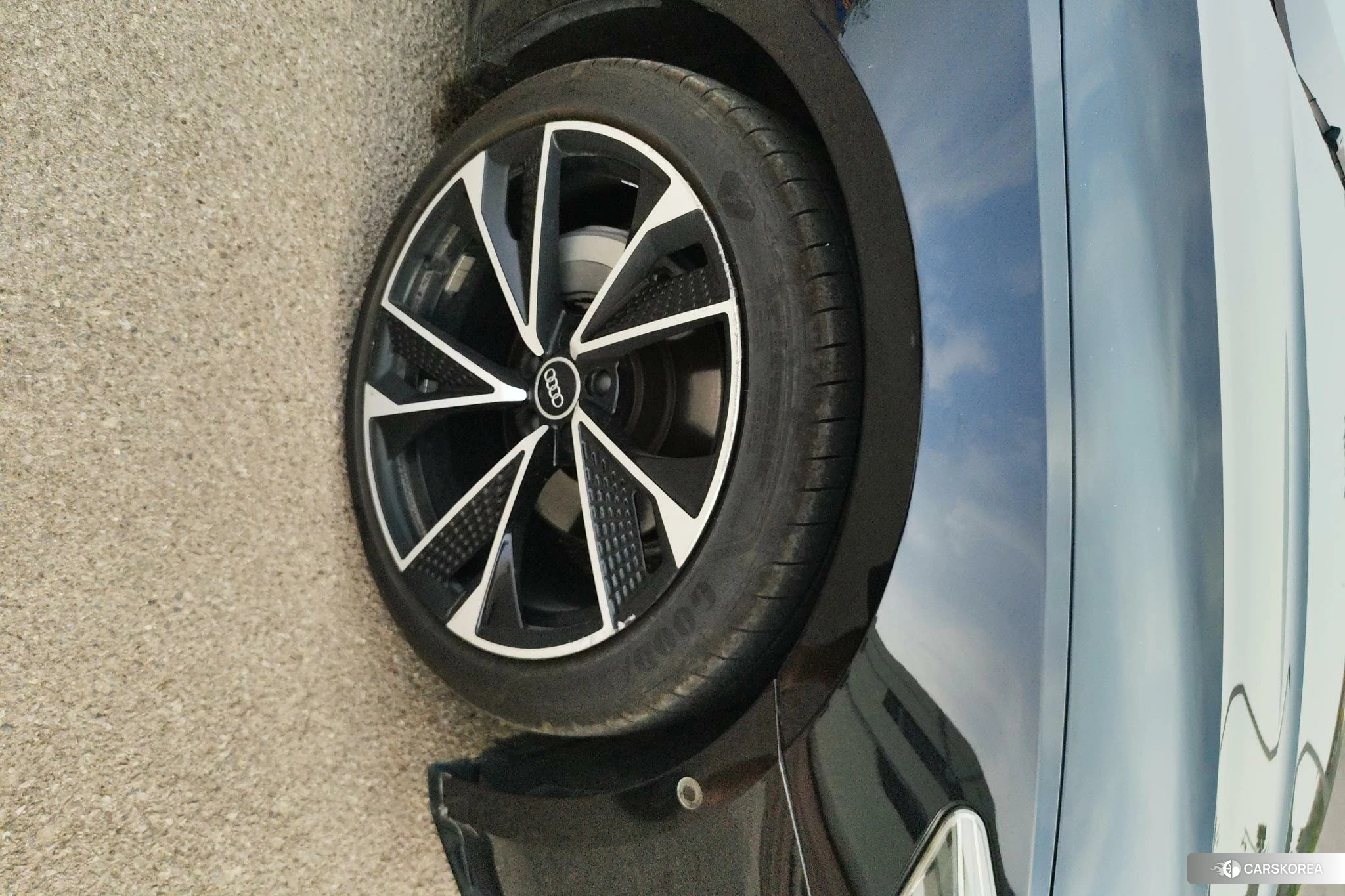 Audi A7L id 4514005 из Китая 11