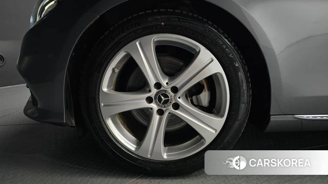 Mercedes-Benz E-Class W213 id 4837216 из Кореи 29