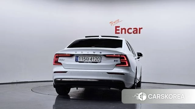 Volvo S60 3rd generation id 4427705 из Кореи 32