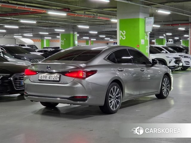 Lexus ES300h 7th generation id 4595958 из Кореи 14