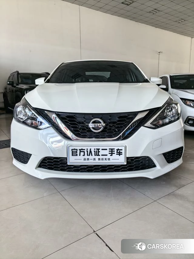Nissan Xuan Yi 2023 Белый из Китая, фото 4