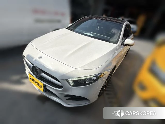 Mercedes-Benz Class A 2022 Белый из Китая, фото 4