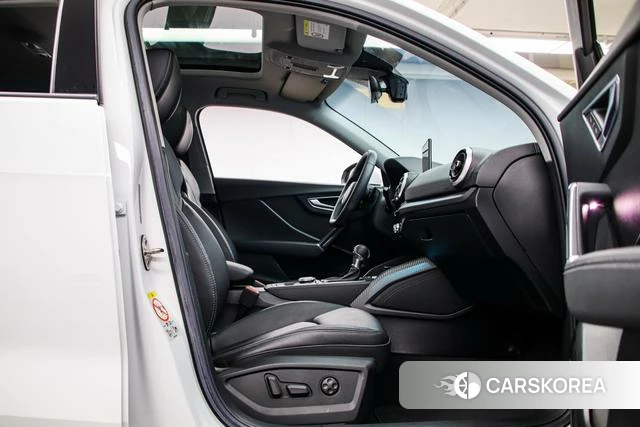 Audi Q2L id 4275629 из Китая 19