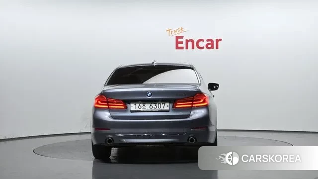 BMW 5 Series (G30) id 3505025 из Кореи 14