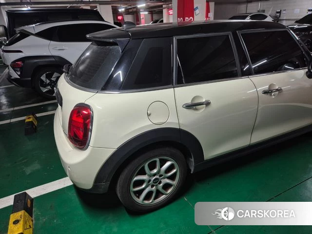 Mini Cooper 2020 Жемчужный цвет из Кореи, фото 4